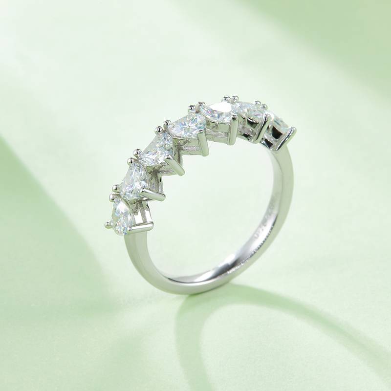 Heart shaped S925 silver plated white gold moissanite diamond women's ring 2.1 carats D-grade